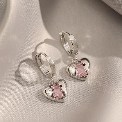 Design Pink Zircon Irregular Heart Dangle Earrings..