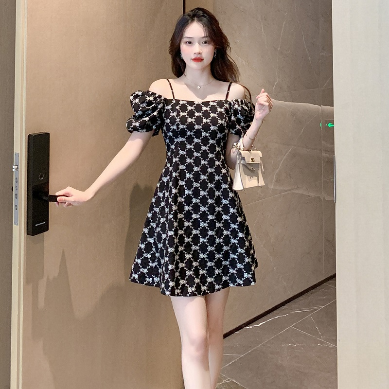 Fashion Square Neck Strap Embroidered Bubble Short Sleeve A-line Dress