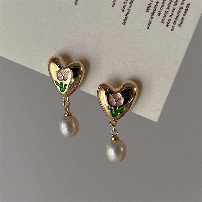French Retro Dripping Oil Tulip Metal Love-heart Pearl Earrings Female Personality Fashion Simple Temperament All-match Jewelry