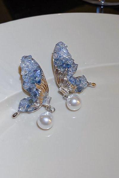 Korean Fashion Women&amp;#039;s Crystal Animal Butterfly Simple Pearl Earrings For Women Pendant Jewelry Bride Wedding Banquet Gift